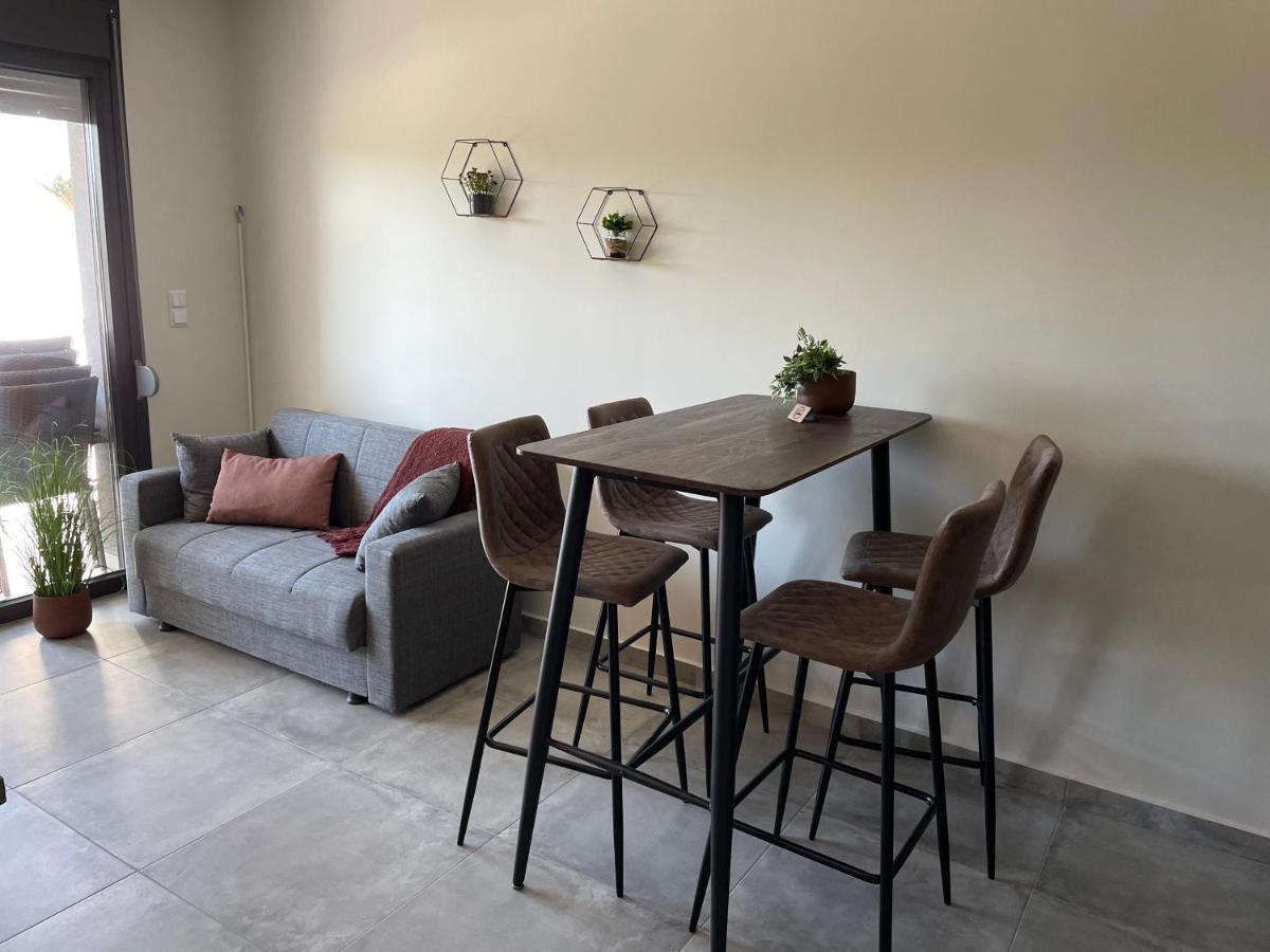 Ferienwohnung Asterias Néa Péramos Exterior foto